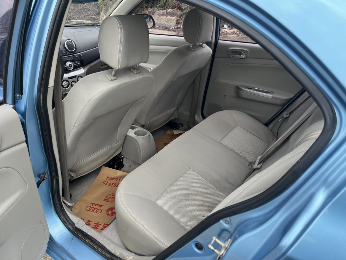 Changan Alsvin V7 2014 thumb 11