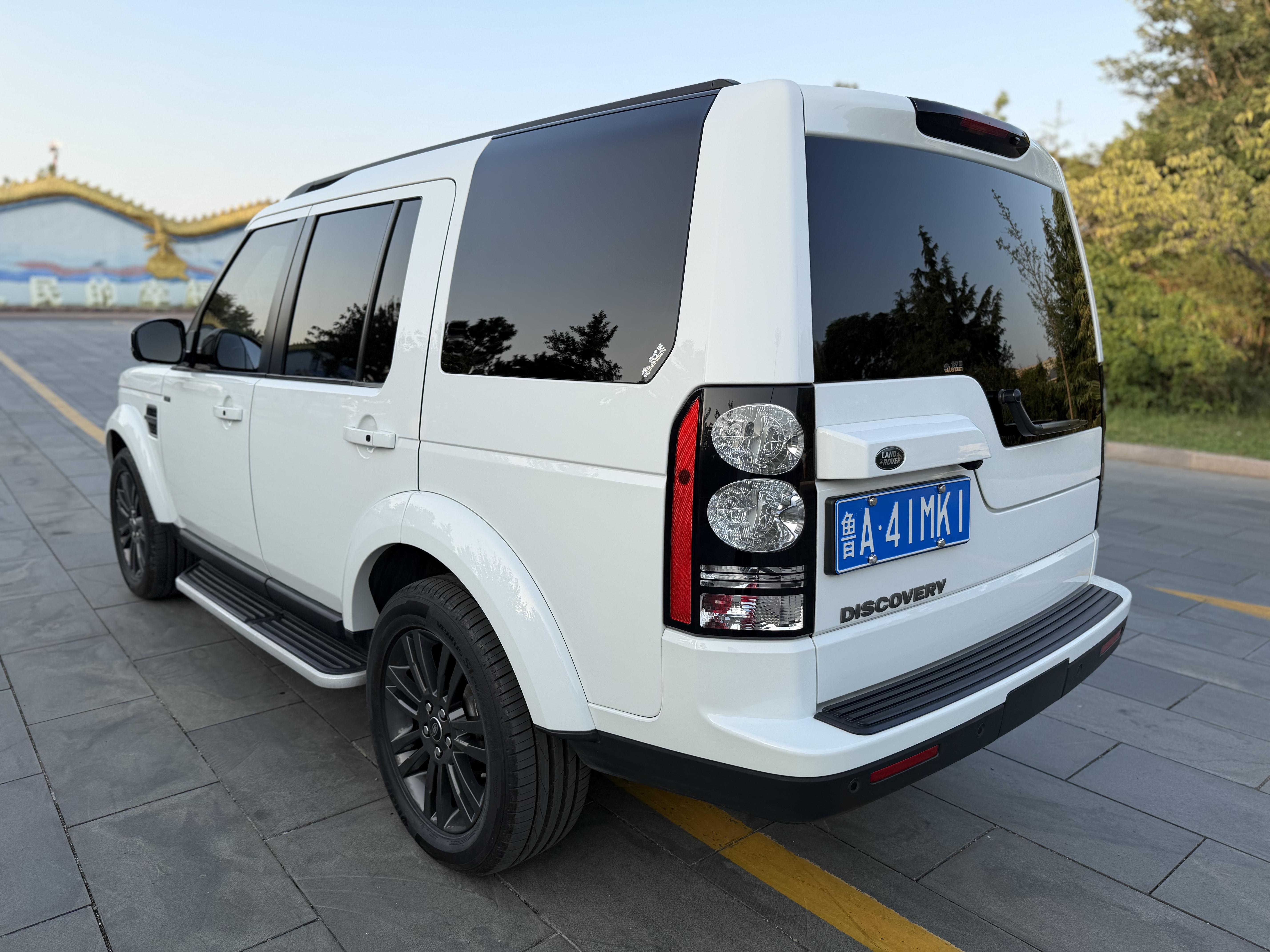 Land Rover Discovery 2016 thumb 3