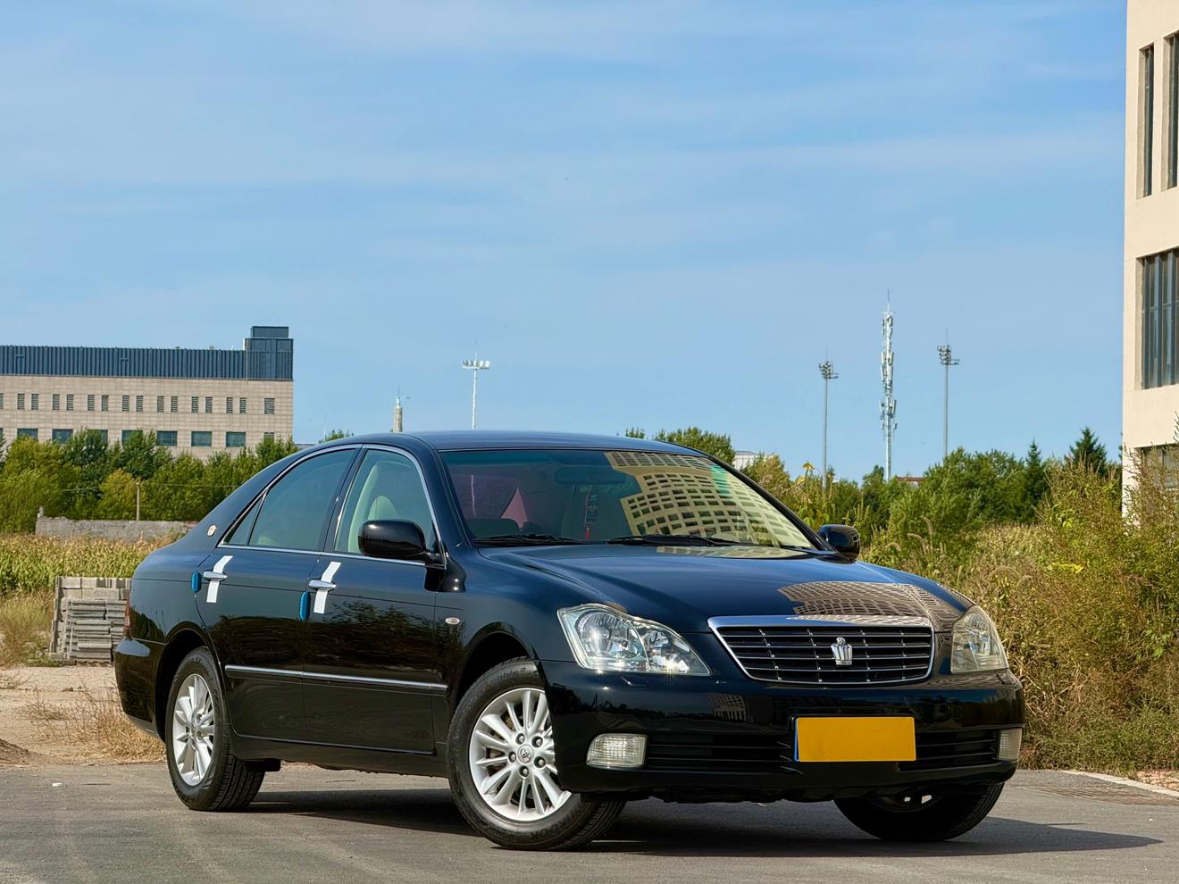 Toyota Crown 2006 thumb 10