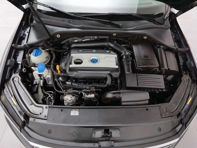 Volkswagen Passat 2019 thumb 2