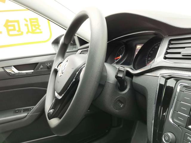 Volkswagen Passat 2019 thumb 9