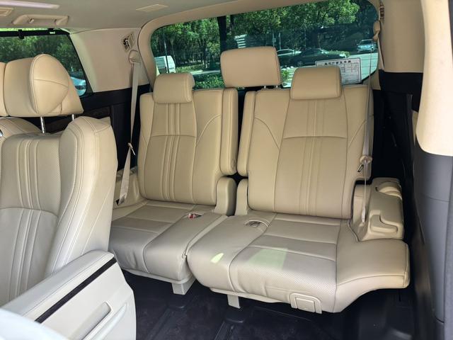 Toyota Vellfire 2023 thumb 7