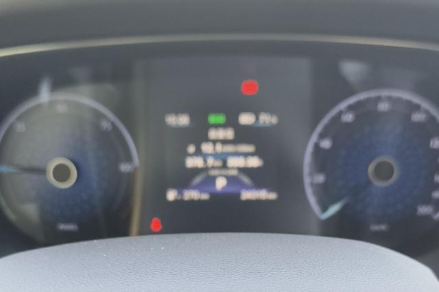 Hongqi E-QM5 2021 thumb 9