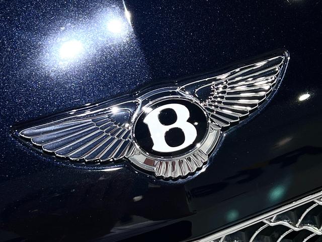 Bentley Bentayga 2021 thumb 6