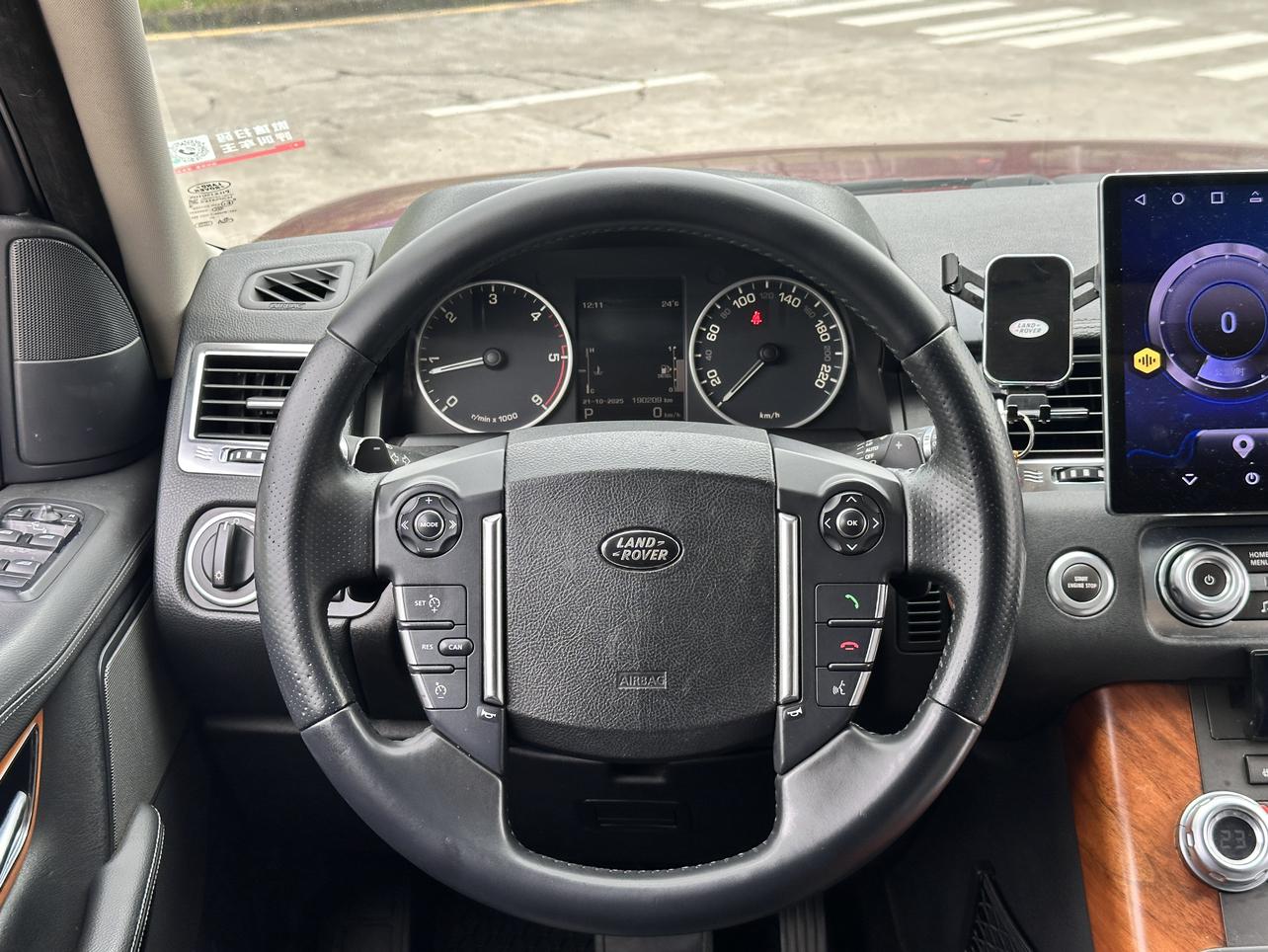 Land Rover Range Rover Sport 2013 thumb 9