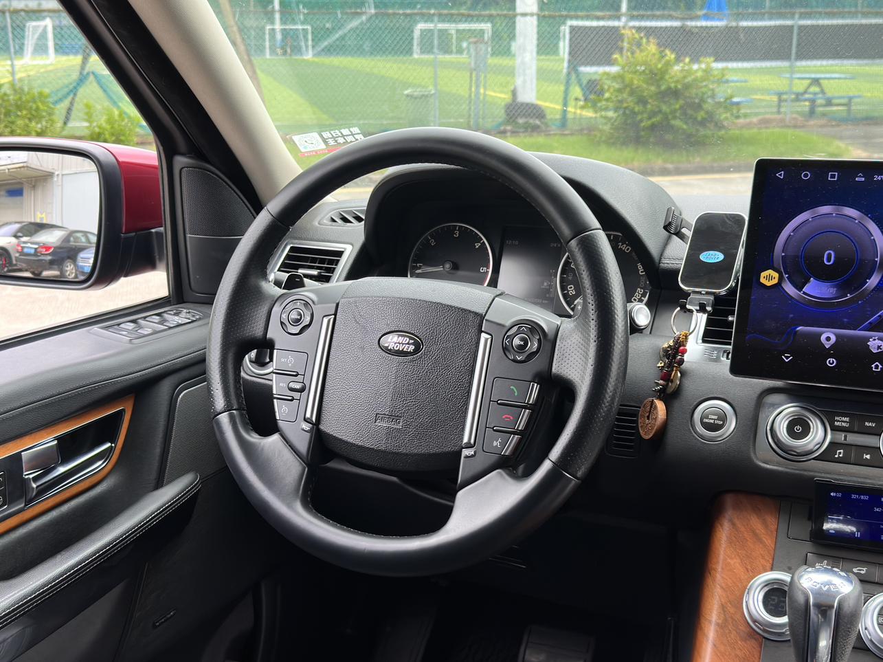 Land Rover Range Rover Sport 2013 thumb 11