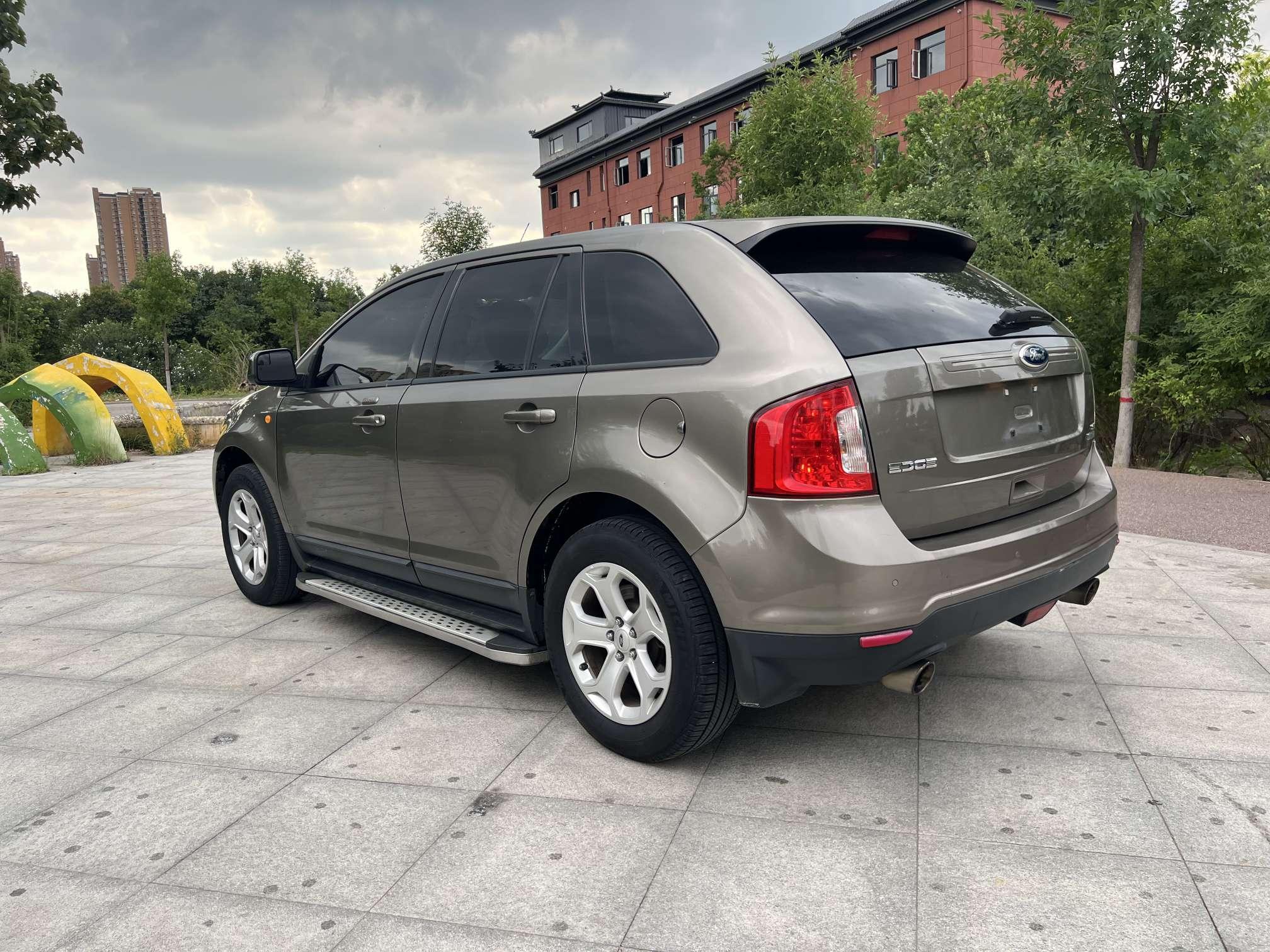 Ford Edge 2014 thumb 2