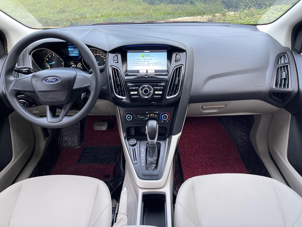 Ford Focus ST 2018 thumb 4