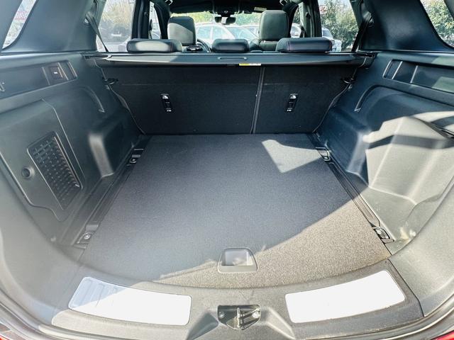Land Rover Discovery Sport 2021 thumb 8