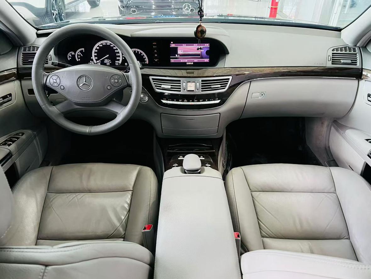 Mercedes-Benz S-Class 2011 thumb 3