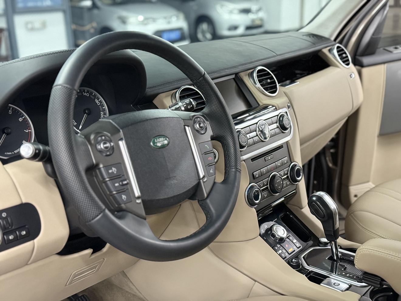 Land Rover Discovery 2012 thumb 10