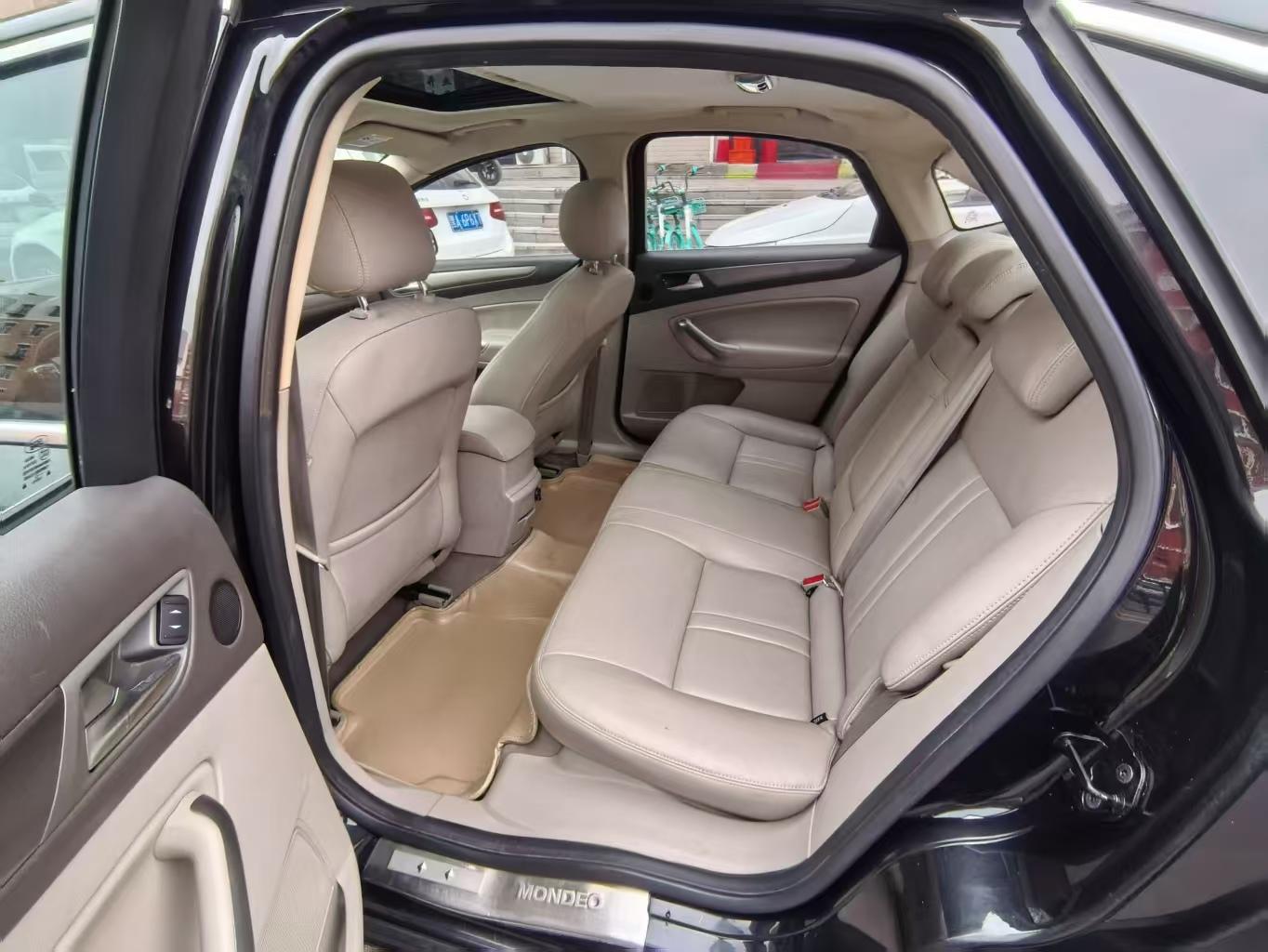 Ford Mondeo 2012 thumb 7