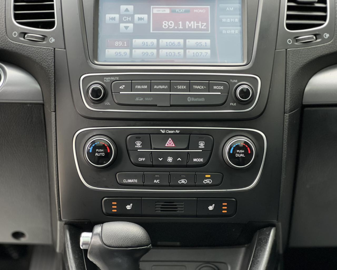 Kia Sorento 2015 thumb 10
