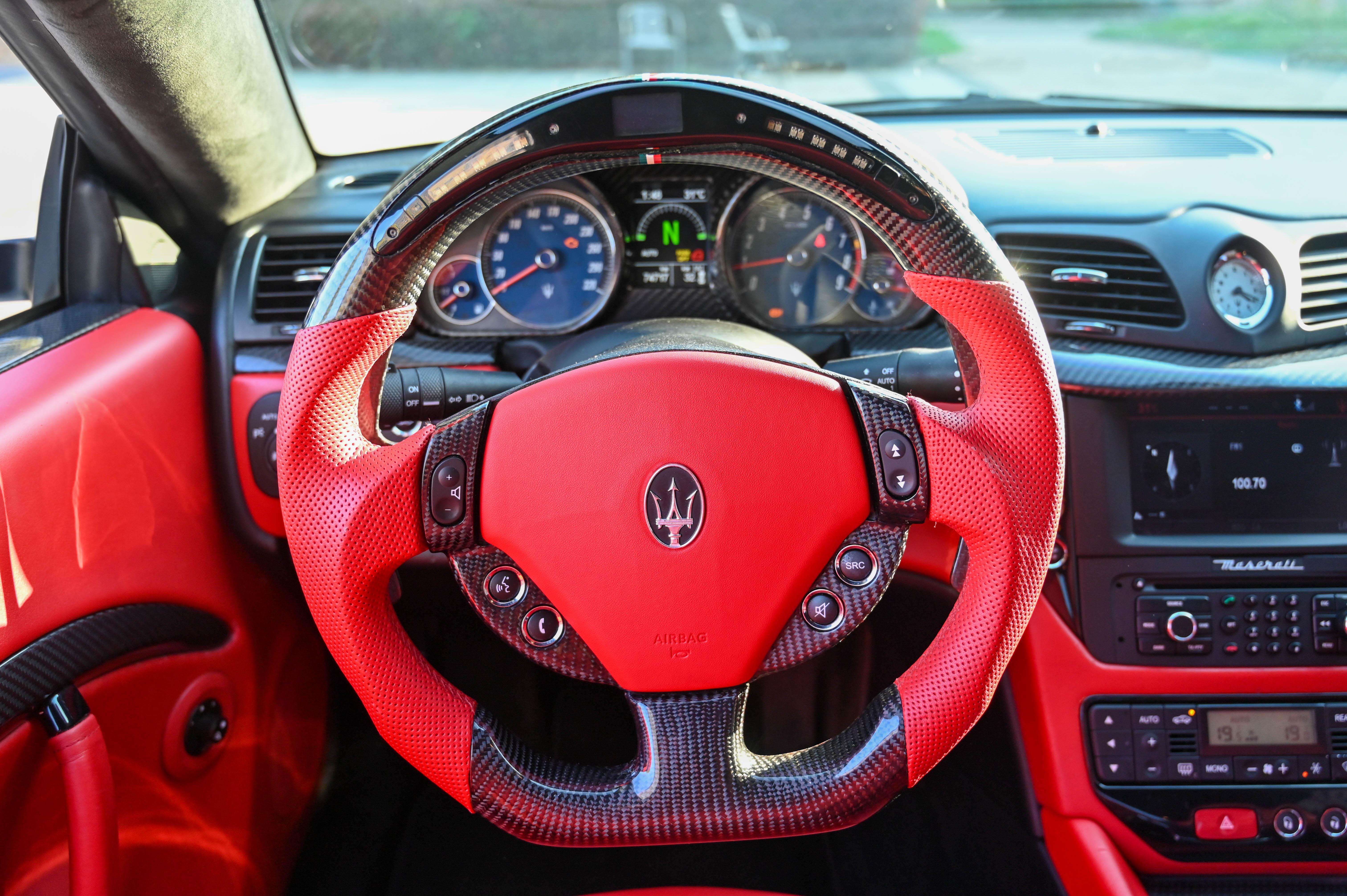 Maserati GranTurismo 2011 thumb 9