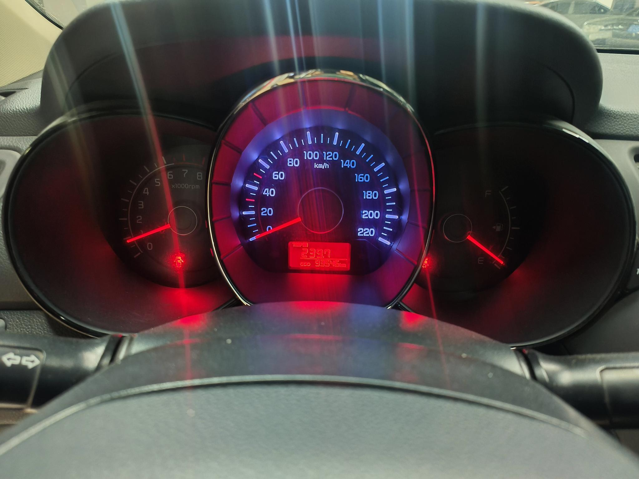 Kia Rio 2013 thumb 8