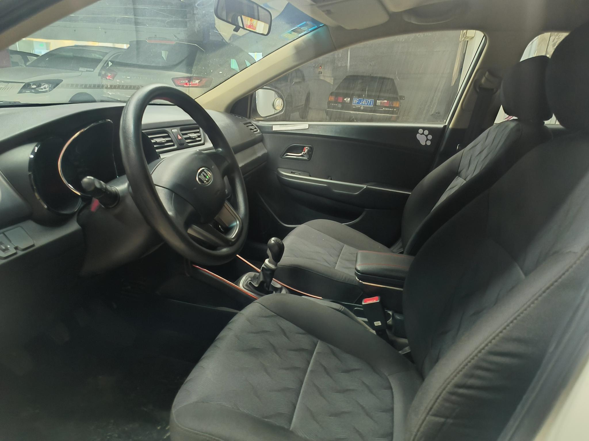 Kia Rio 2013 thumb 9