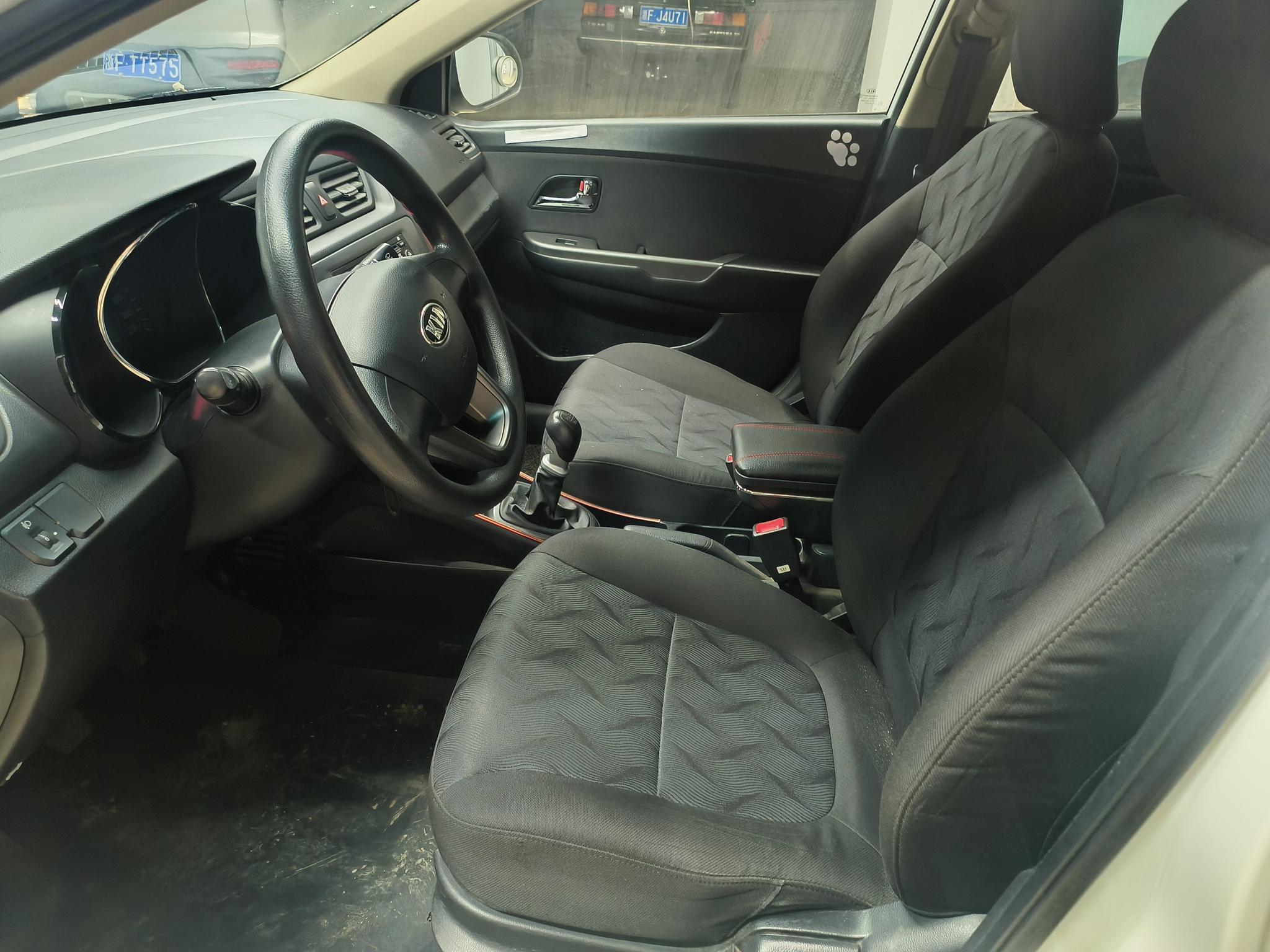 Kia Rio 2013 thumb 12