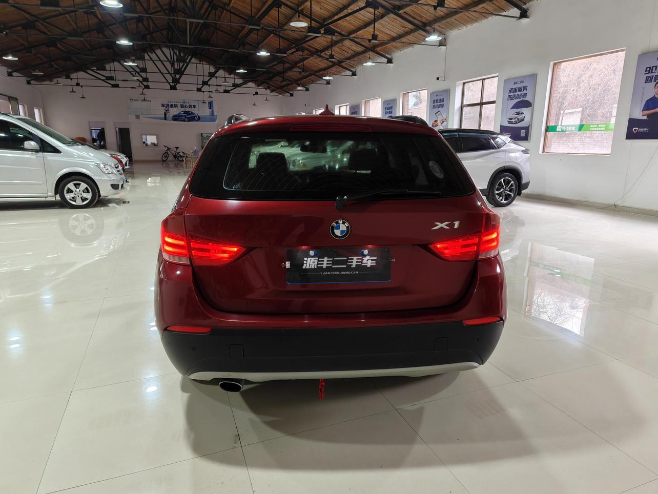 BMW X1 2011 thumb 4