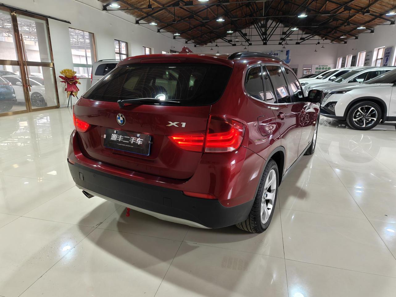 BMW X1 2011 thumb 5