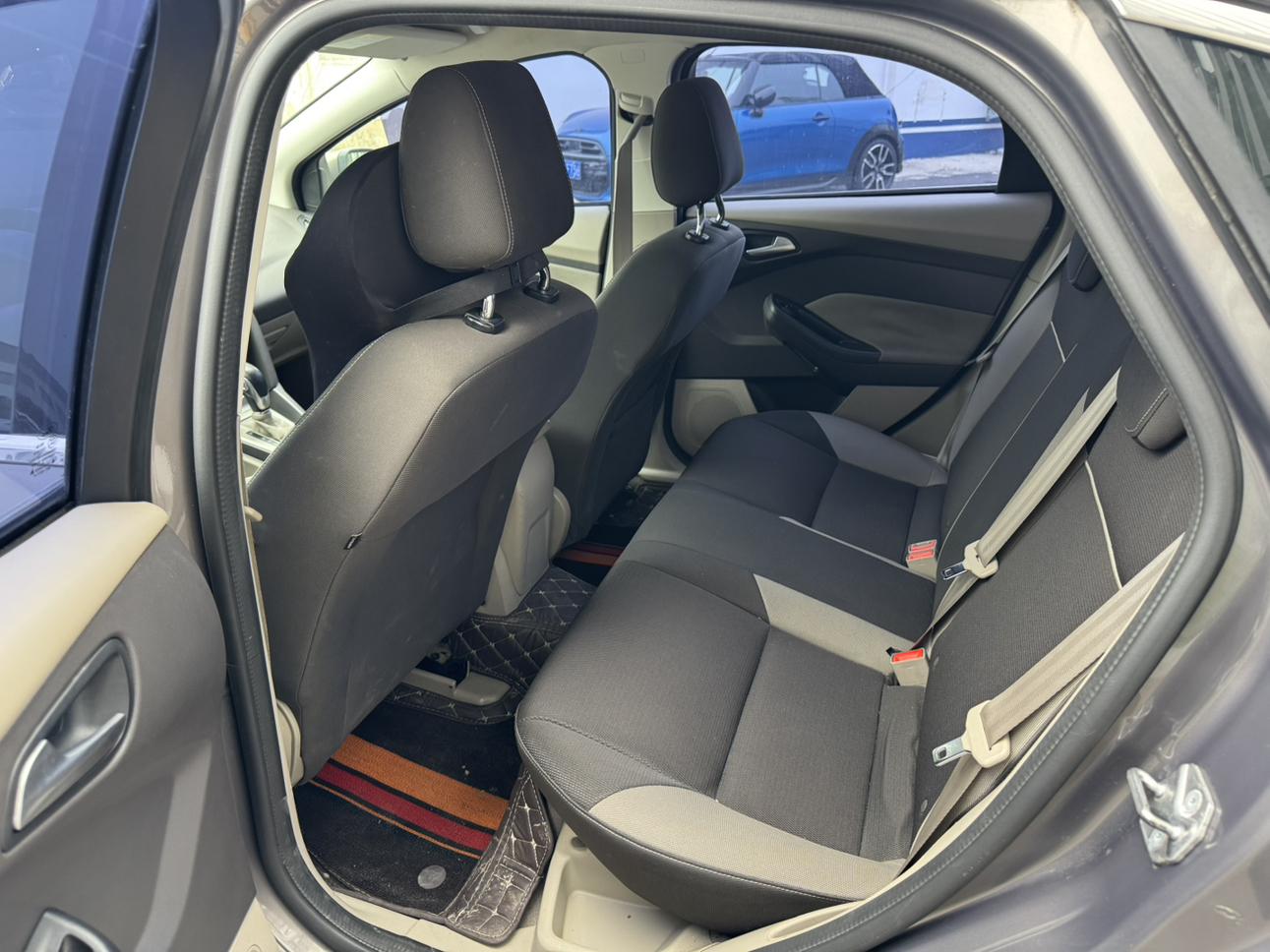Ford Focus ST 2015 thumb 8