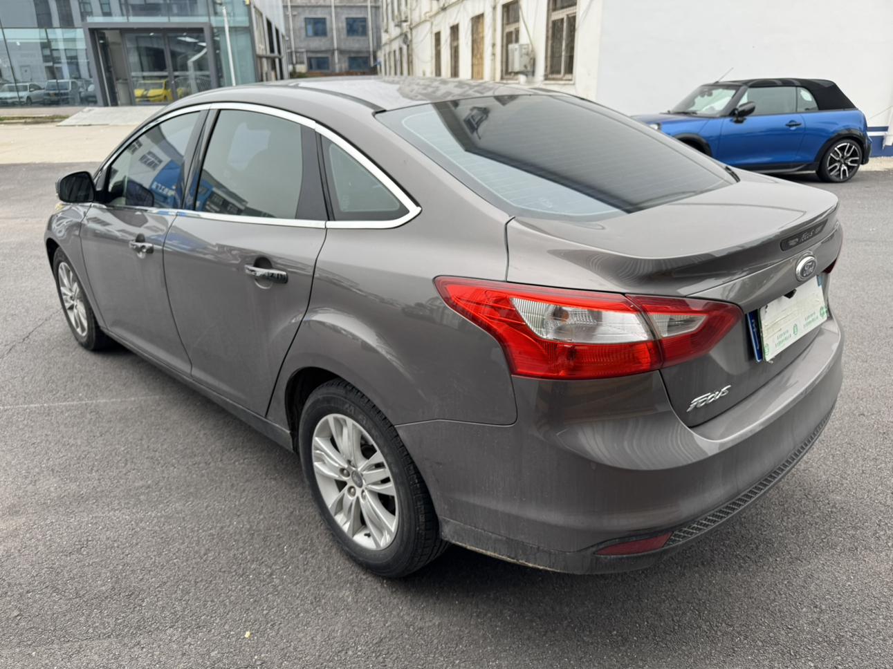 Ford Focus ST 2015 thumb 12