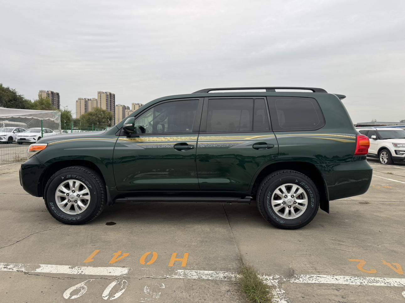 Toyota Land Cruiser 2013 thumb 2