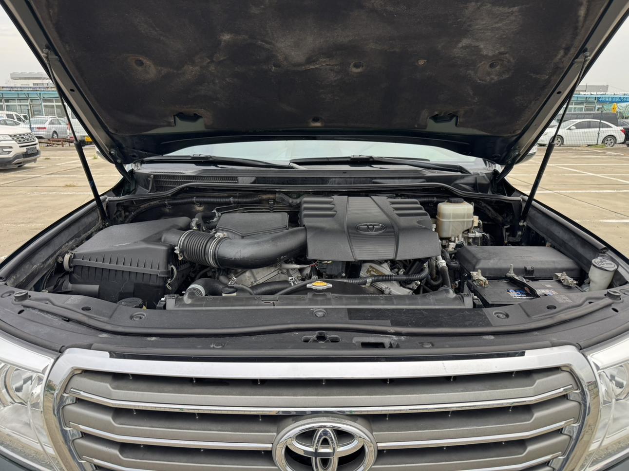 Toyota Land Cruiser 2013 thumb 7