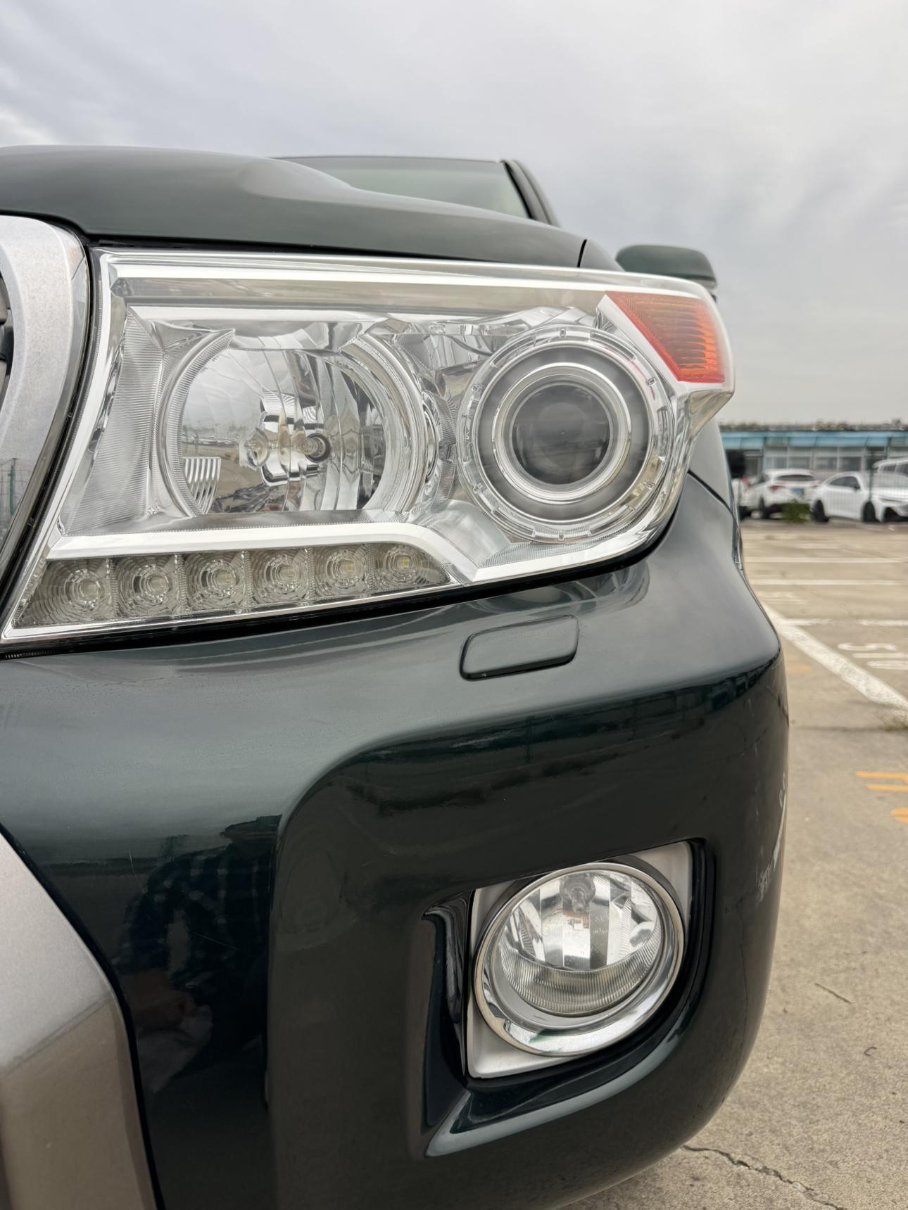 Toyota Land Cruiser 2013 thumb 8