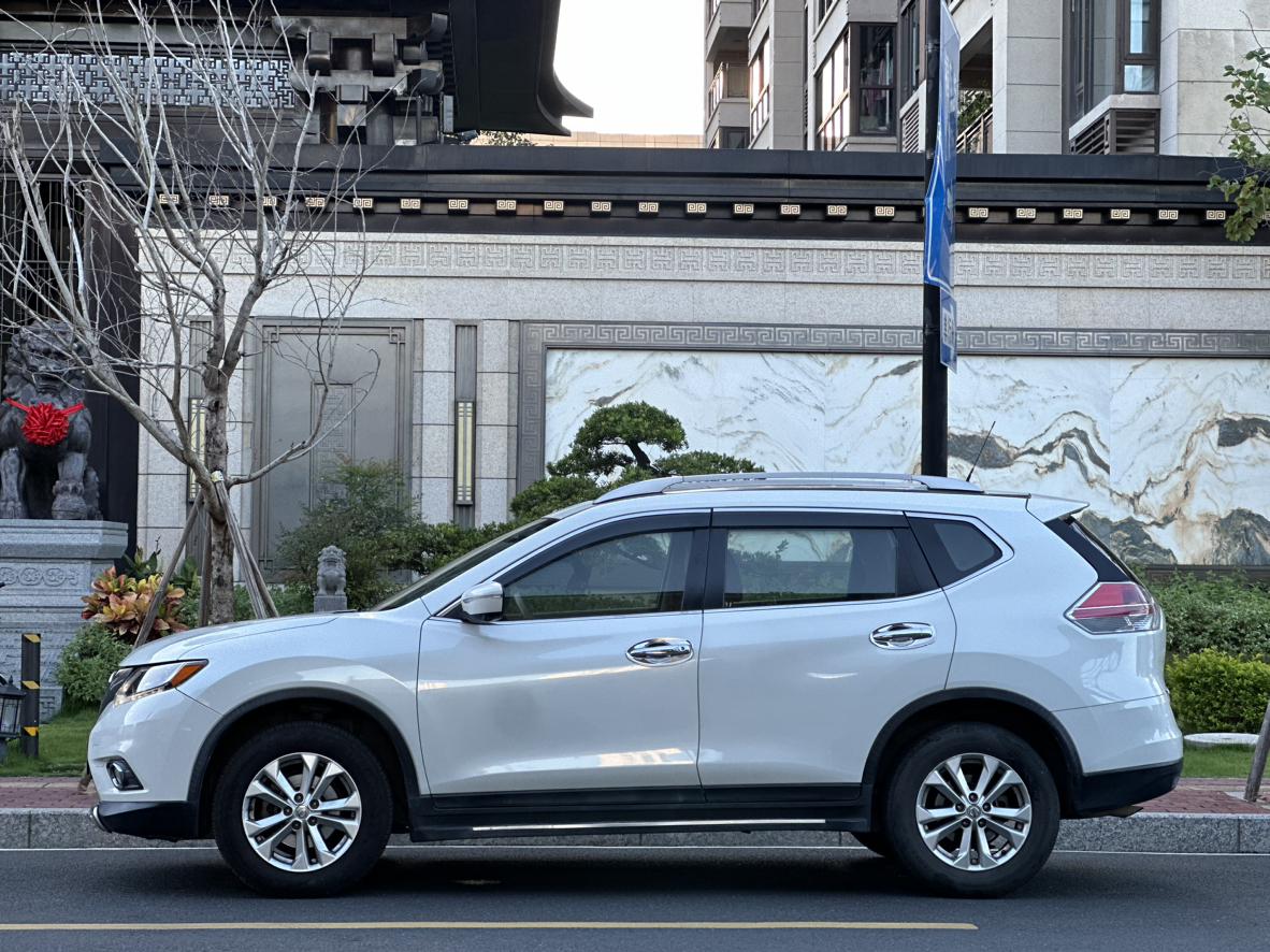 Nissan X-Trail 2017 thumb 10