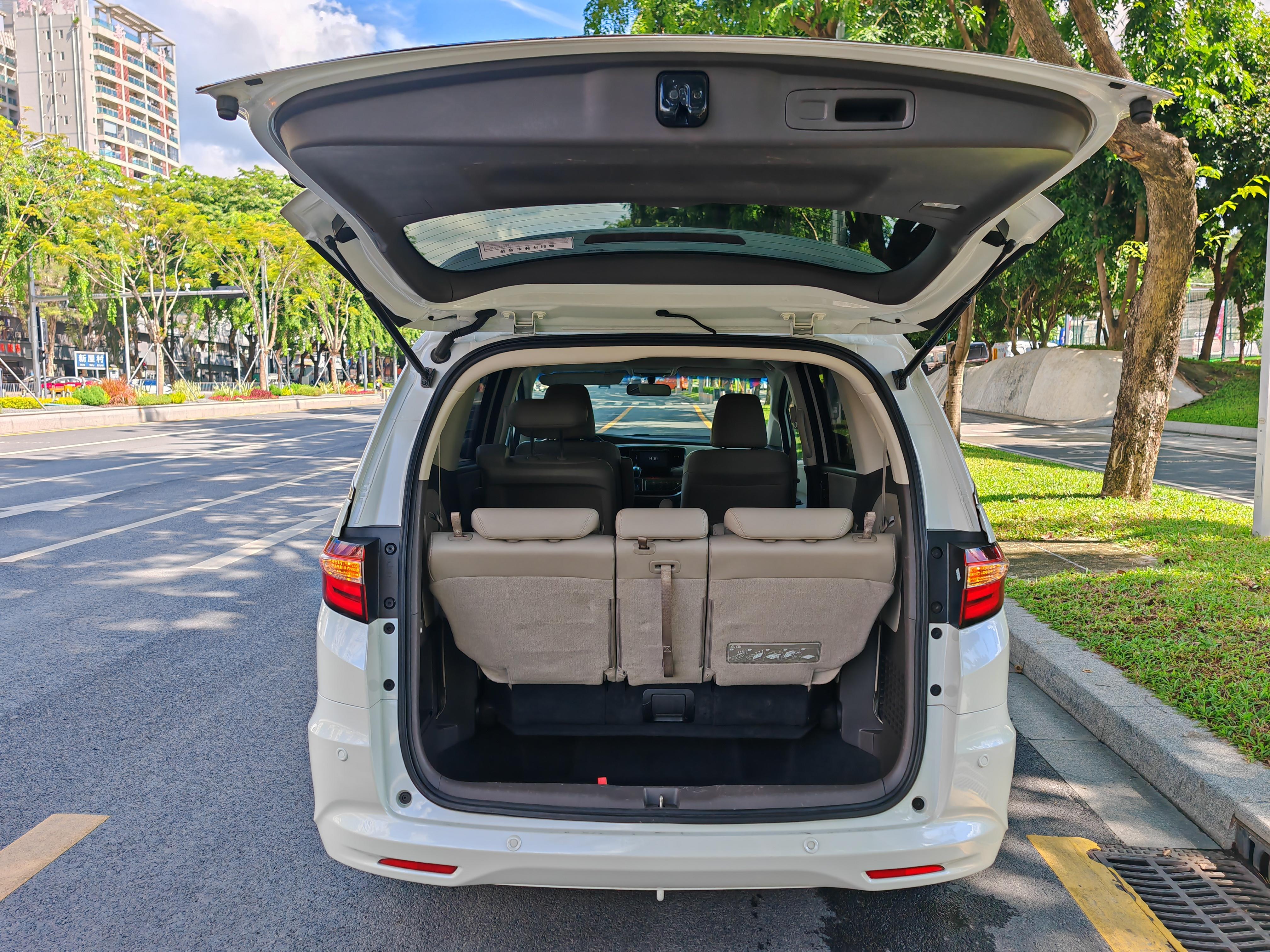 Honda Odyssey 2015 thumb 3