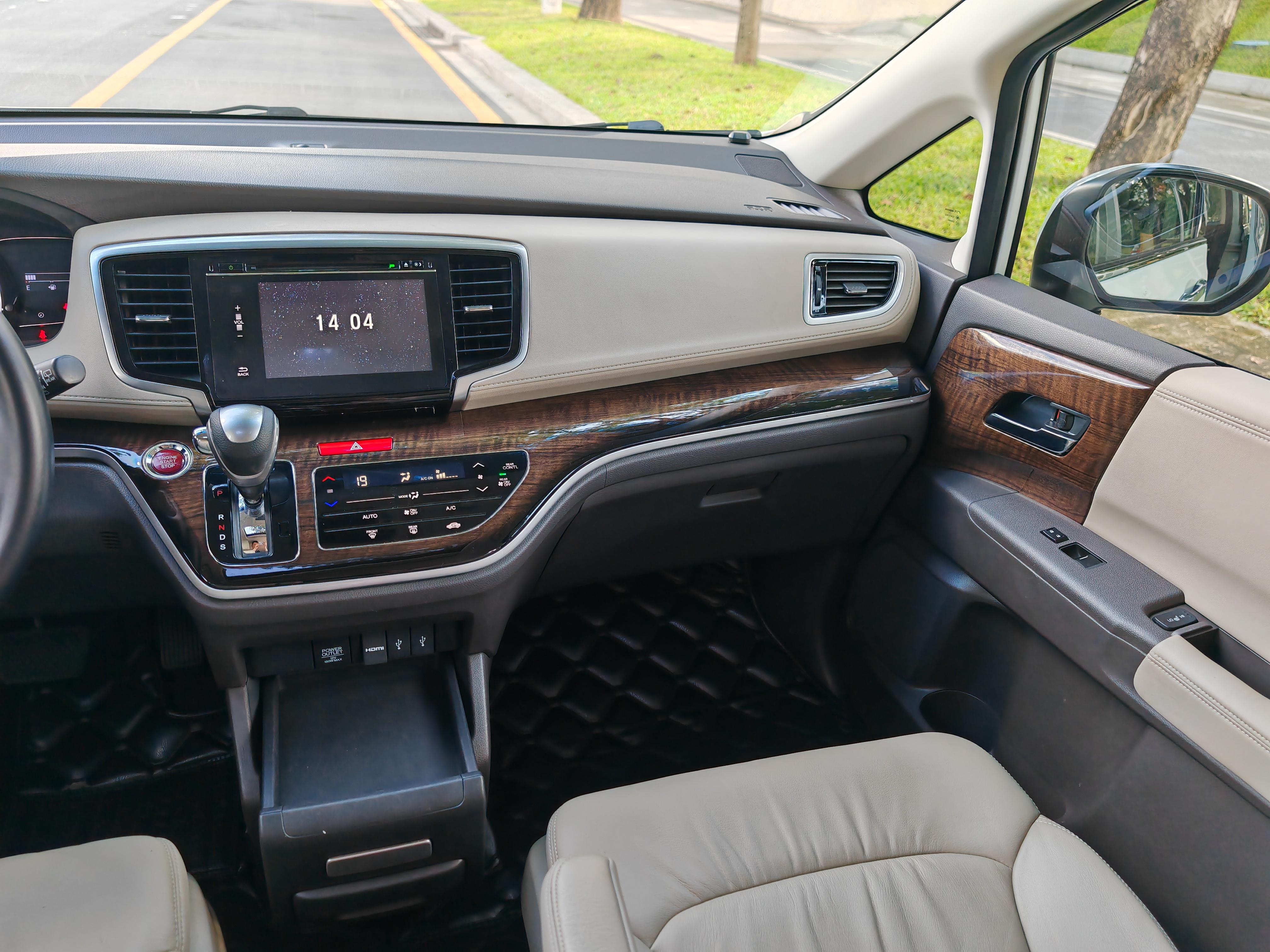 Honda Odyssey 2015 thumb 7