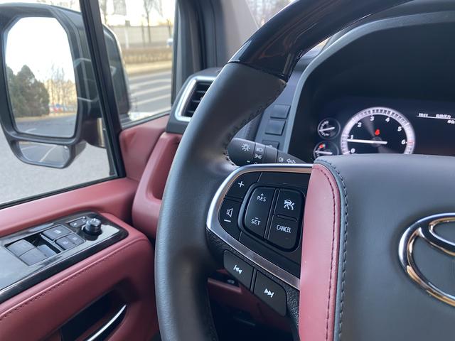 Toyota Granvia 2023 thumb 12