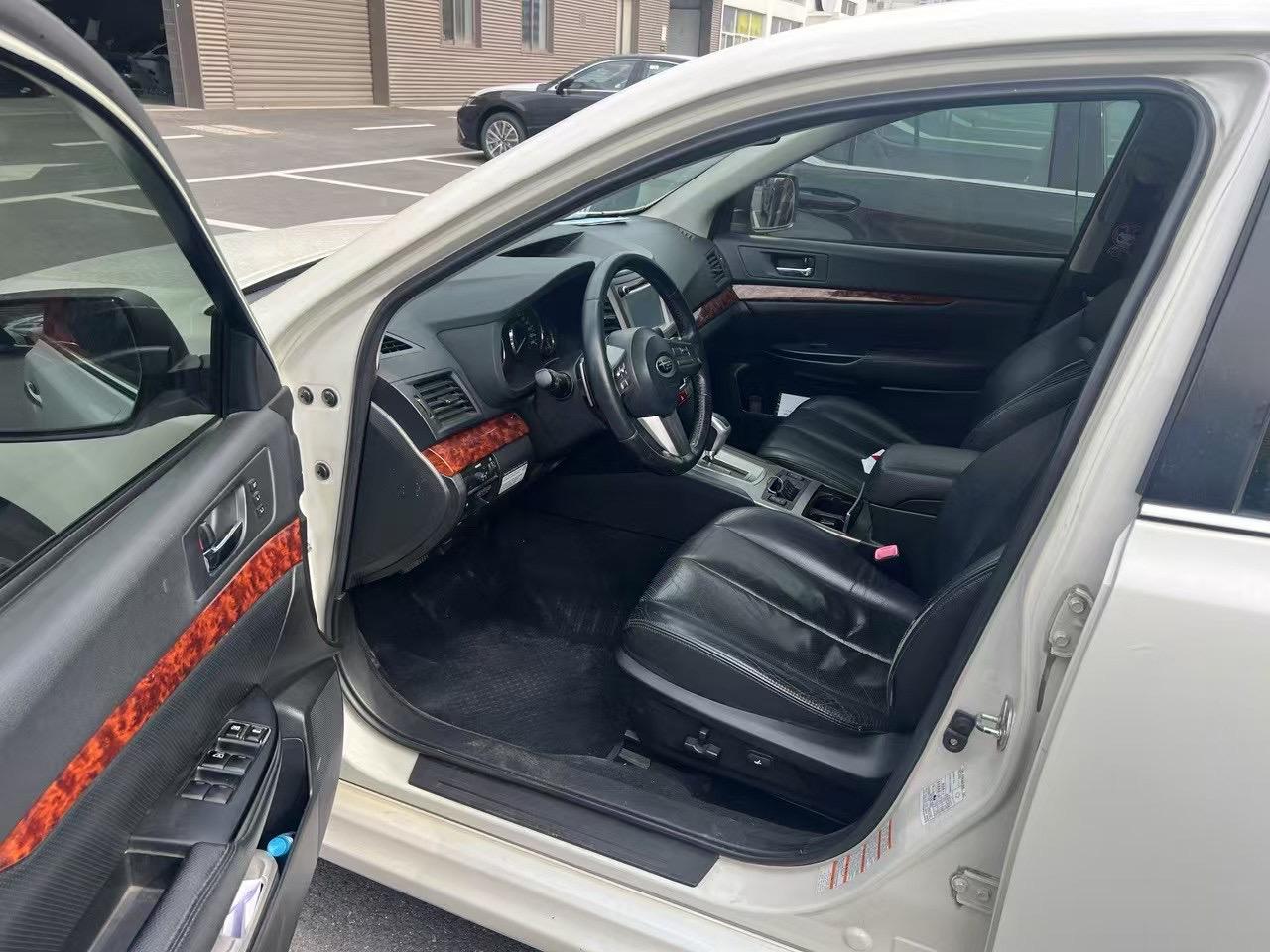 Subaru Legacy 2009 thumb 10