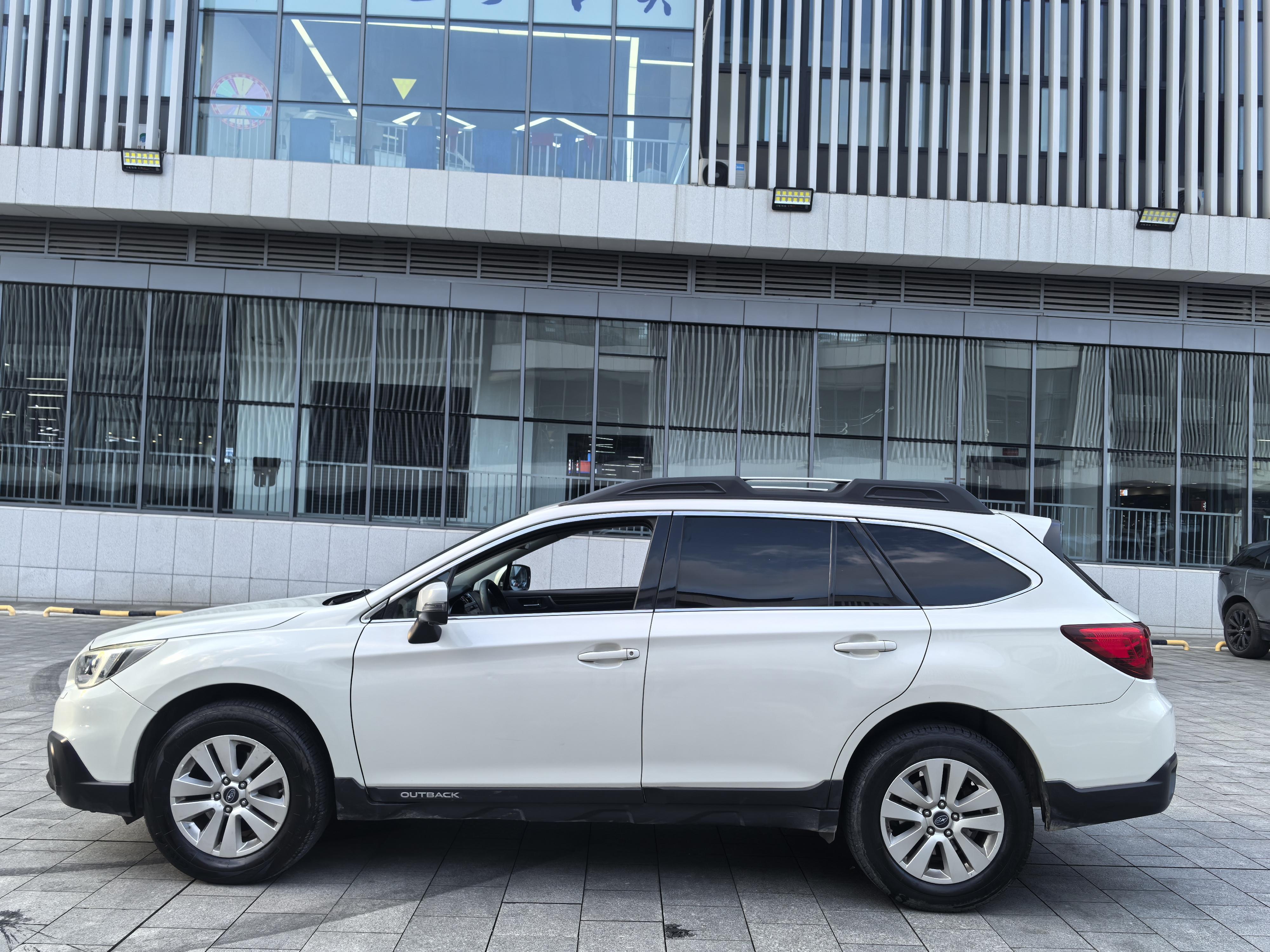 Subaru Outback 2015 thumb 2