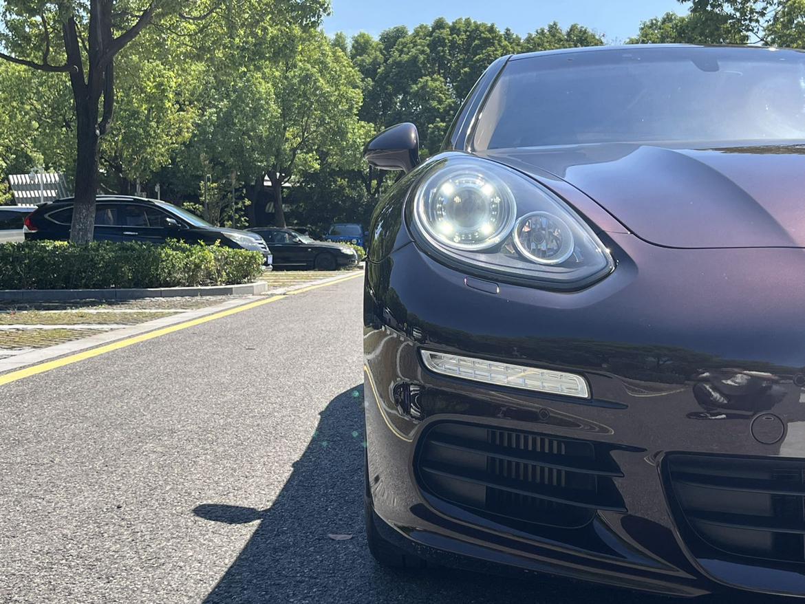 Porsche Panamera 2014 thumb 10