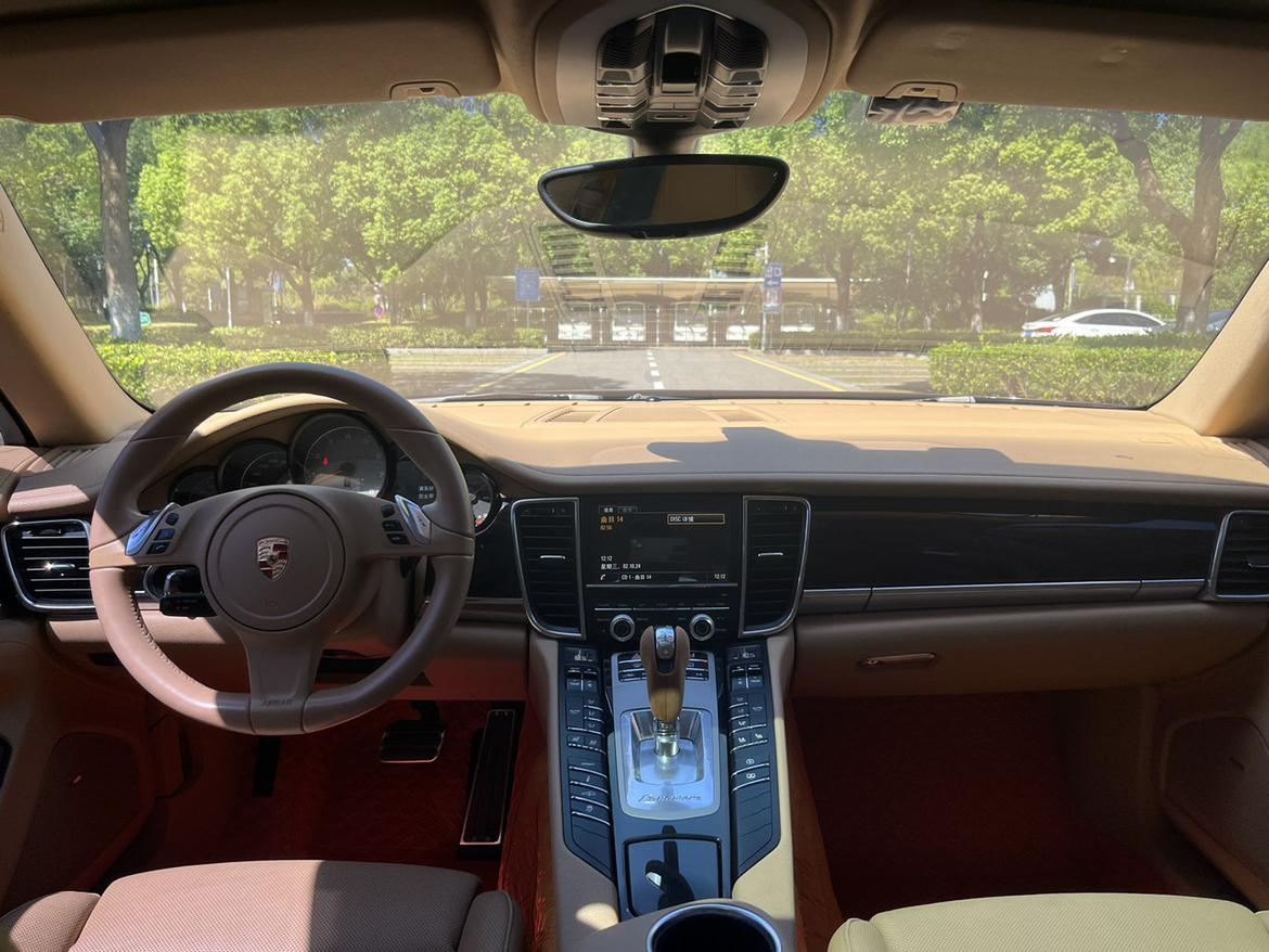 Porsche Panamera 2014 thumb 11