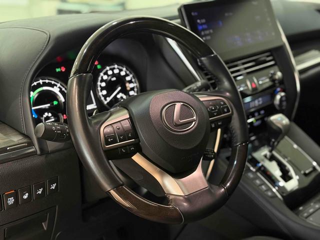 Lexus LM 2020 thumb 3