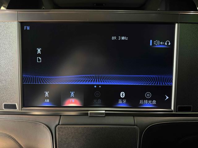 Lexus LM 2020 thumb 11