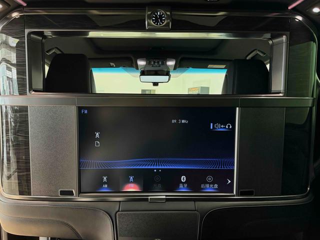 Lexus LM 2020 thumb 12