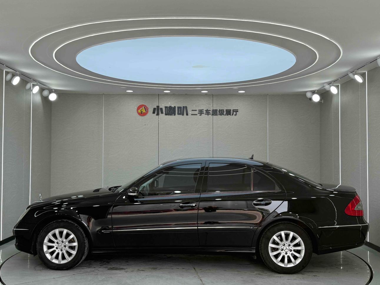 Mercedes-Benz E-Class 2008 thumb 2