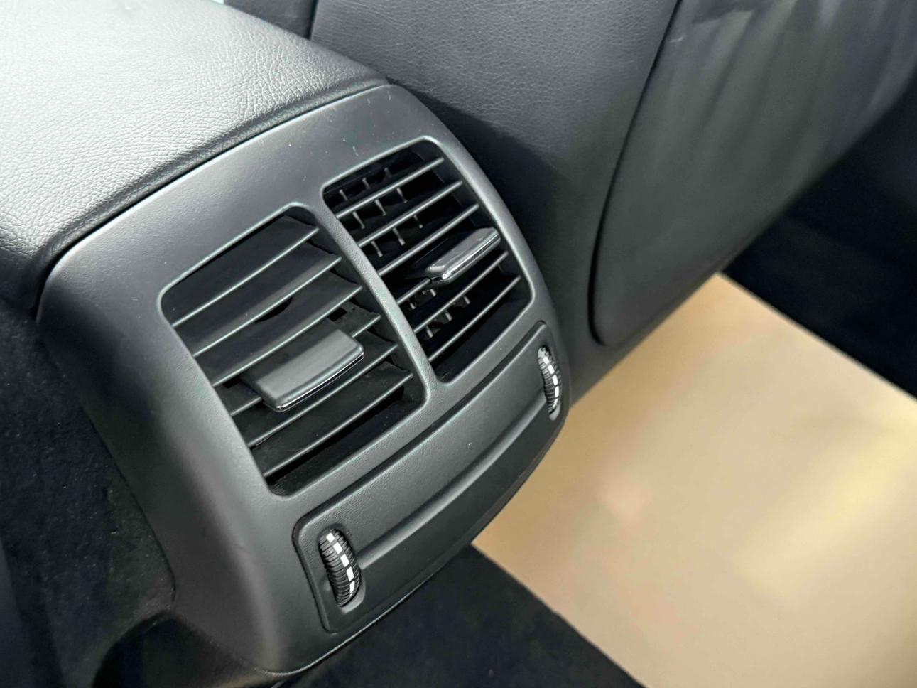 Mercedes-Benz E-Class 2008 thumb 10
