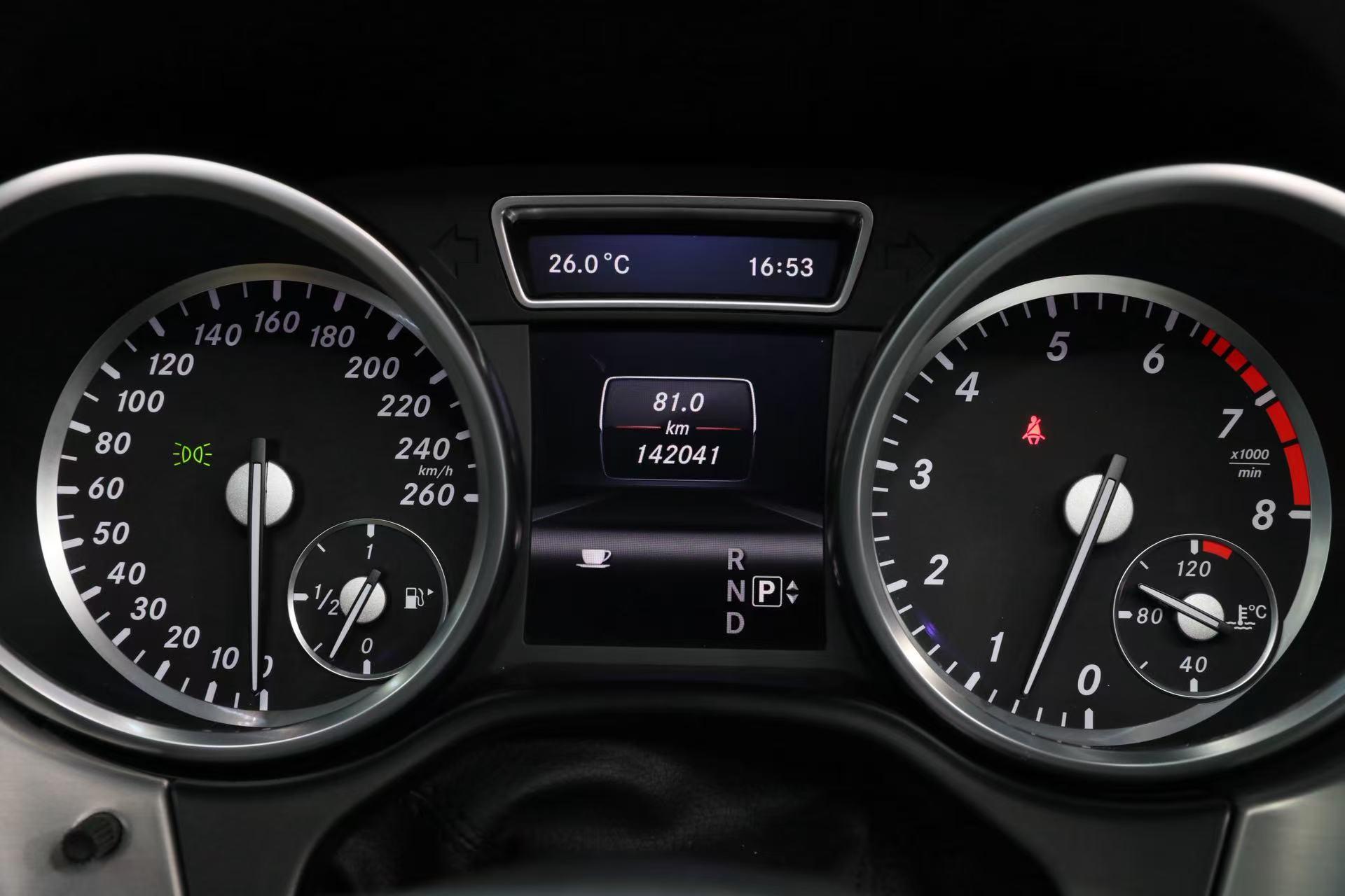 Mercedes-Benz M-Class 2013 thumb 11
