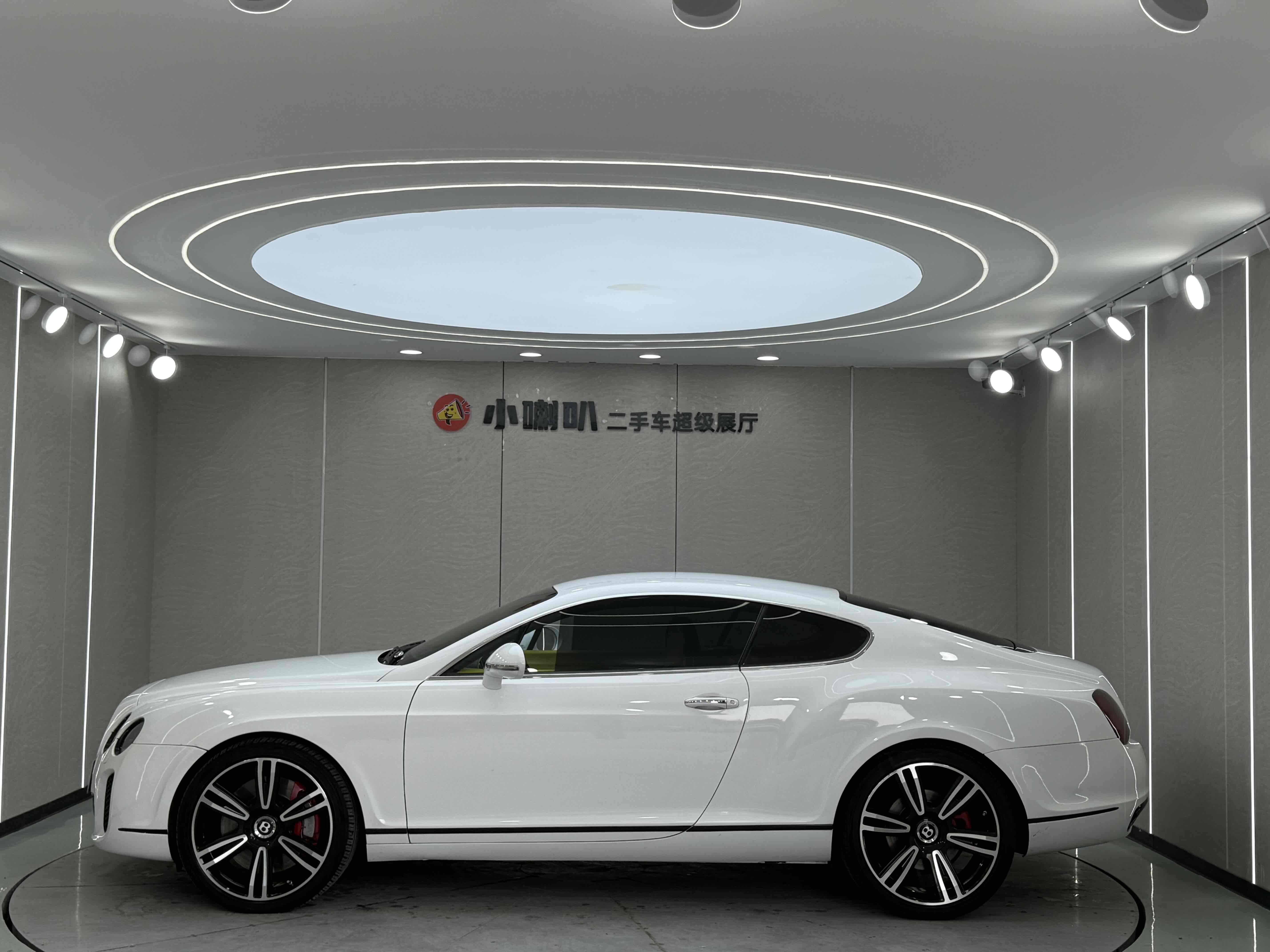Bentley Continental 2010 thumb 2