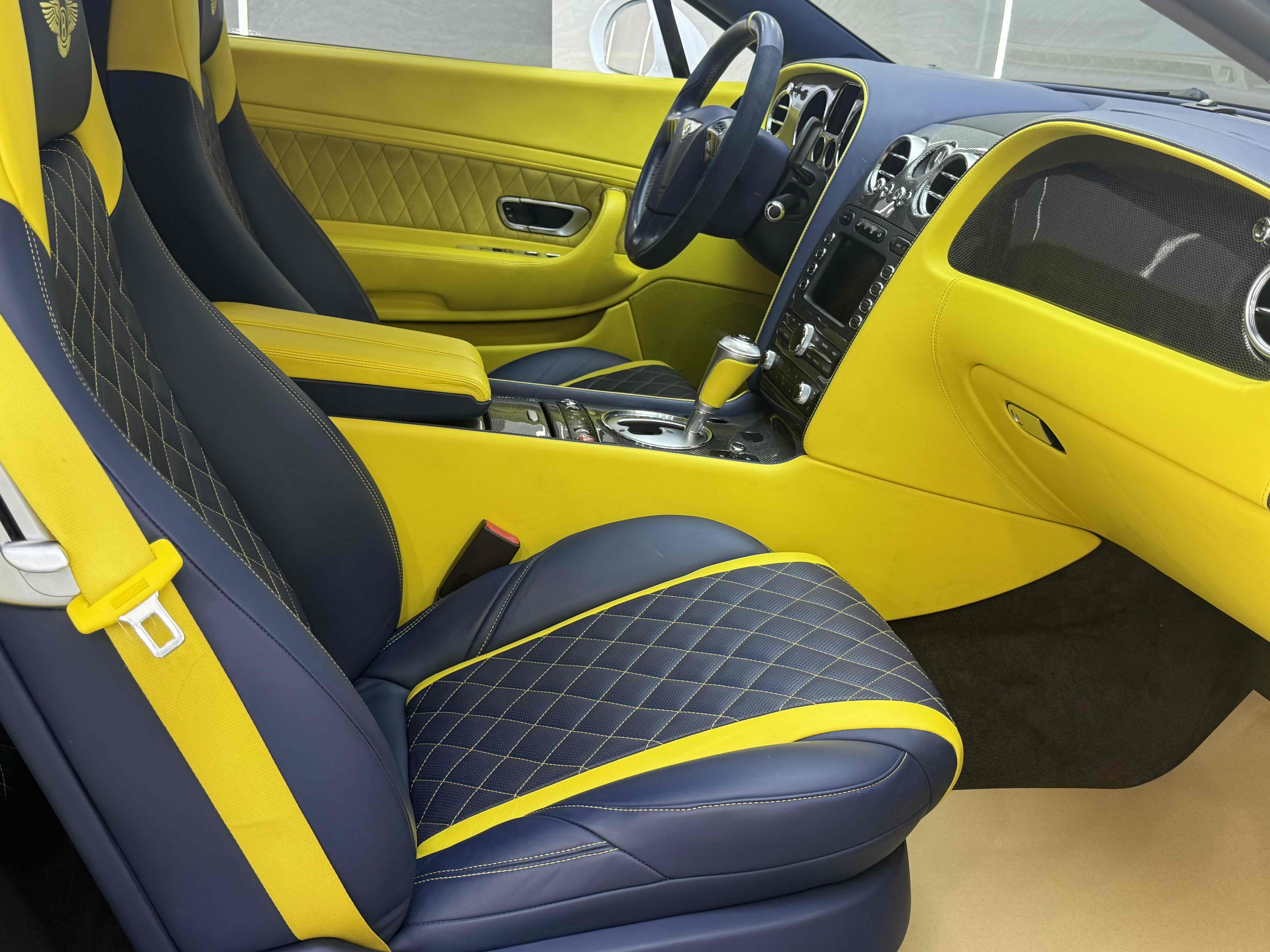 Bentley Continental 2010 thumb 7