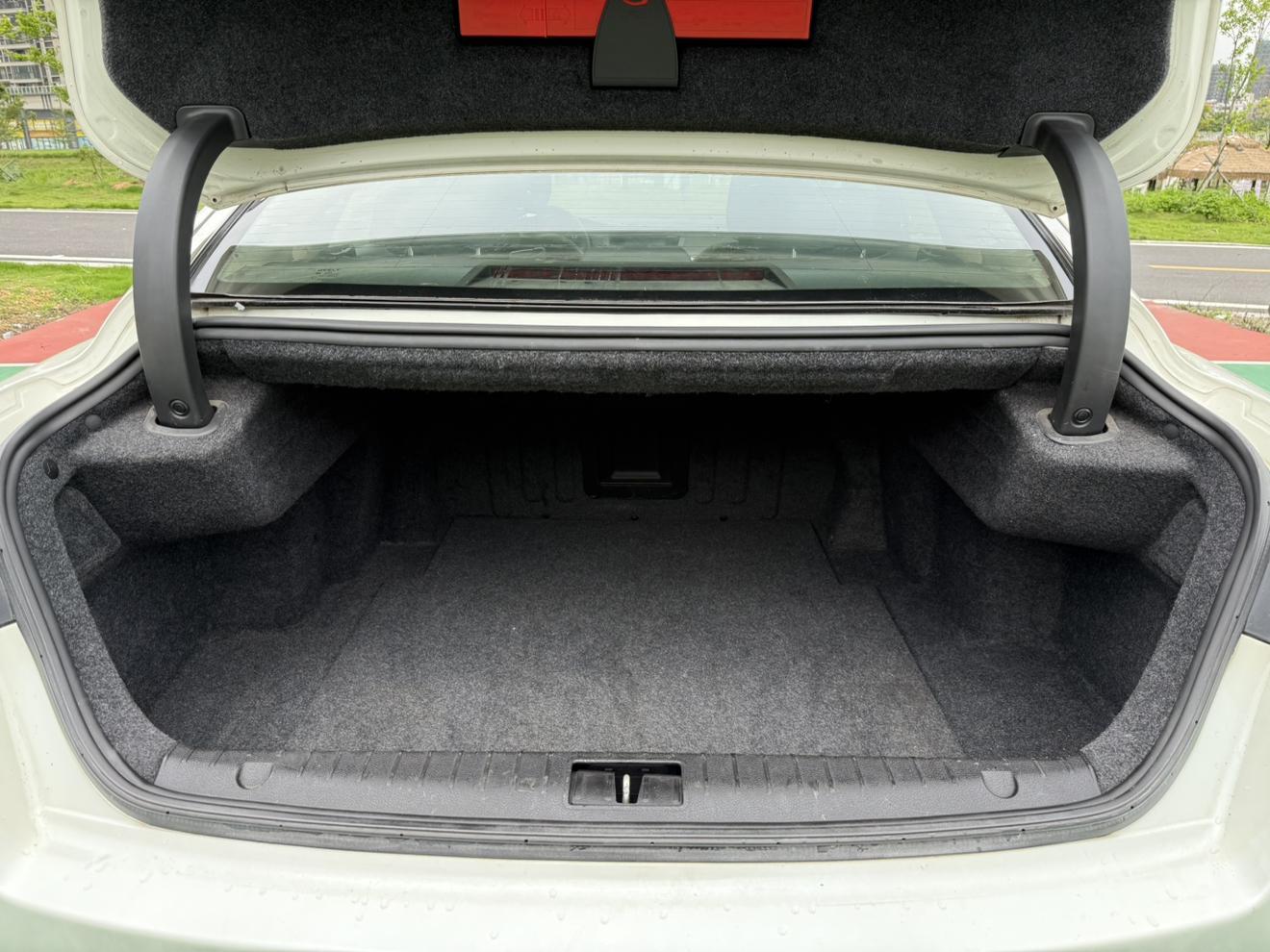 Audi A4 2025 thumb 7