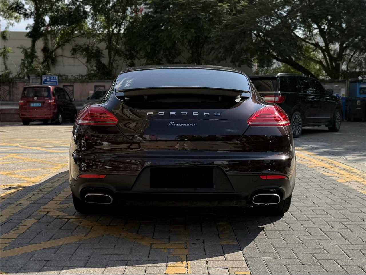 Porsche Panamera 2014 thumb 3