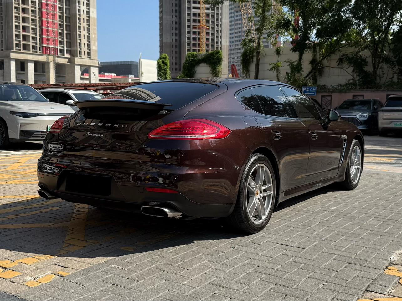 Porsche Panamera 2014 thumb 4