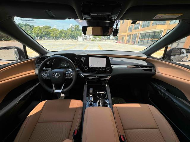 Lexus RX 2023 thumb 2