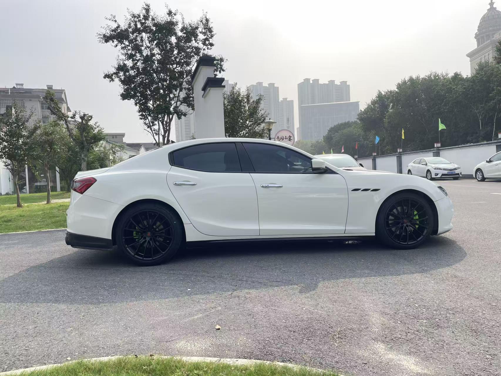 Maserati Ghibli 2014 thumb 5
