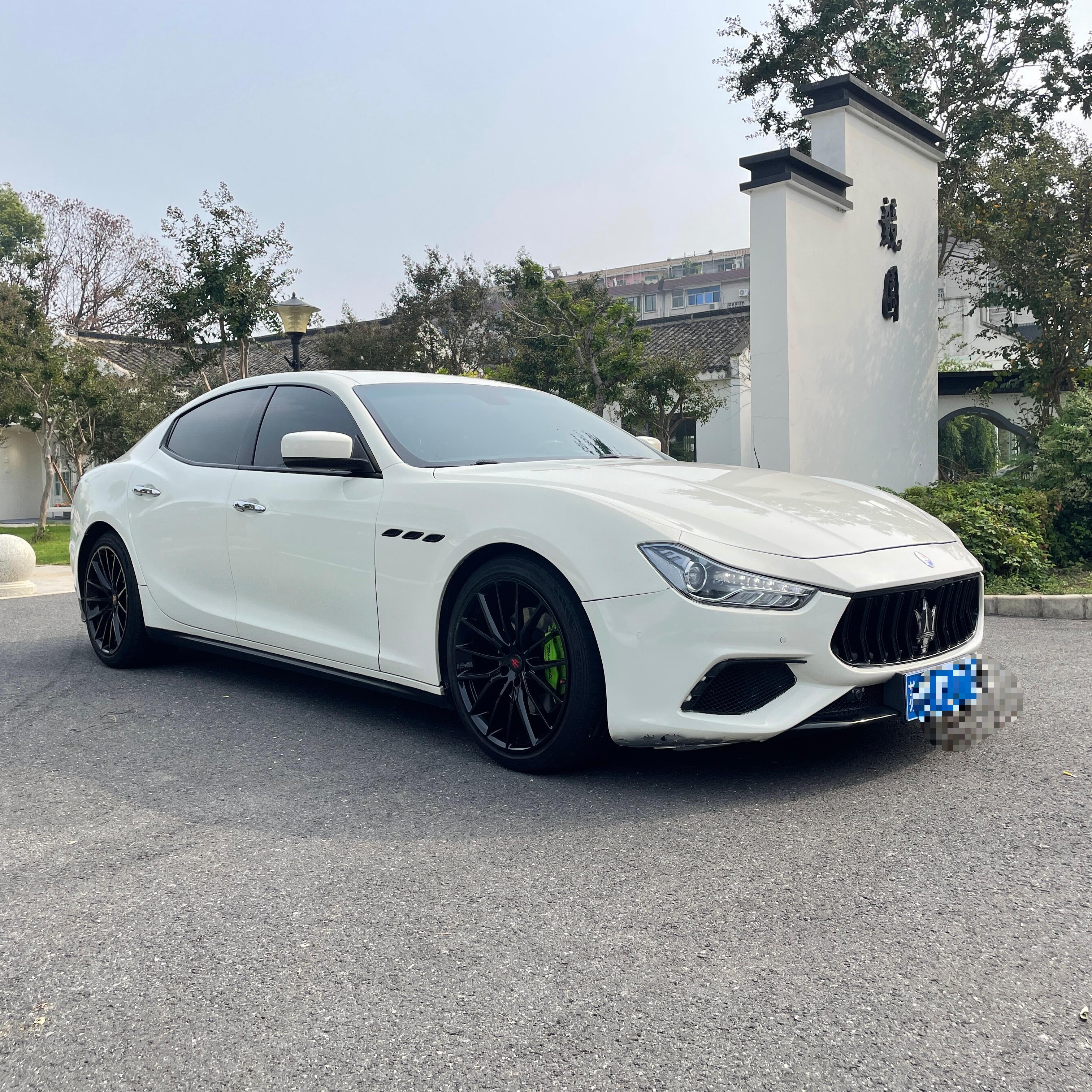 Maserati Ghibli 2014 thumb 11